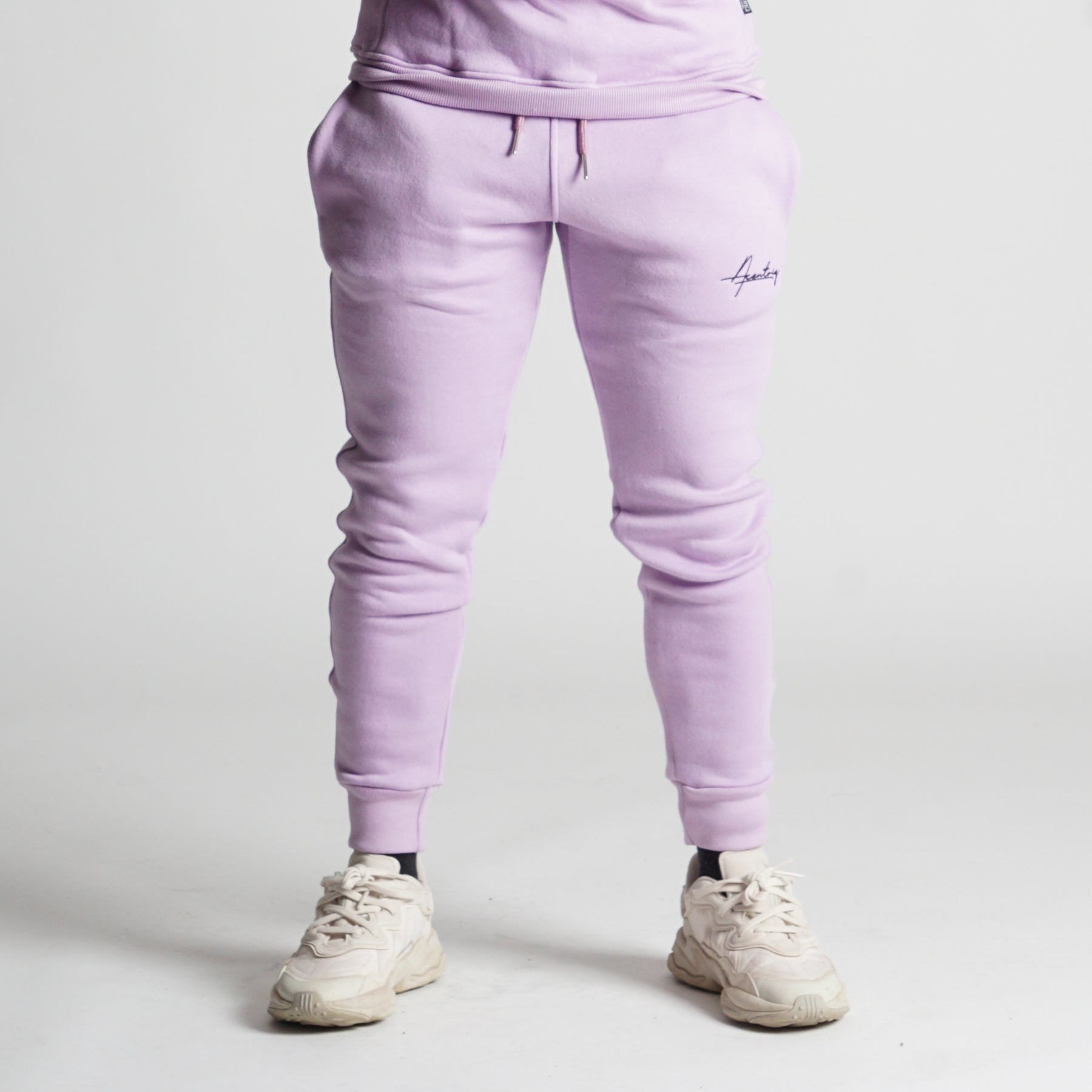 Slim-Fit Classic Sweatpants (Lavender)