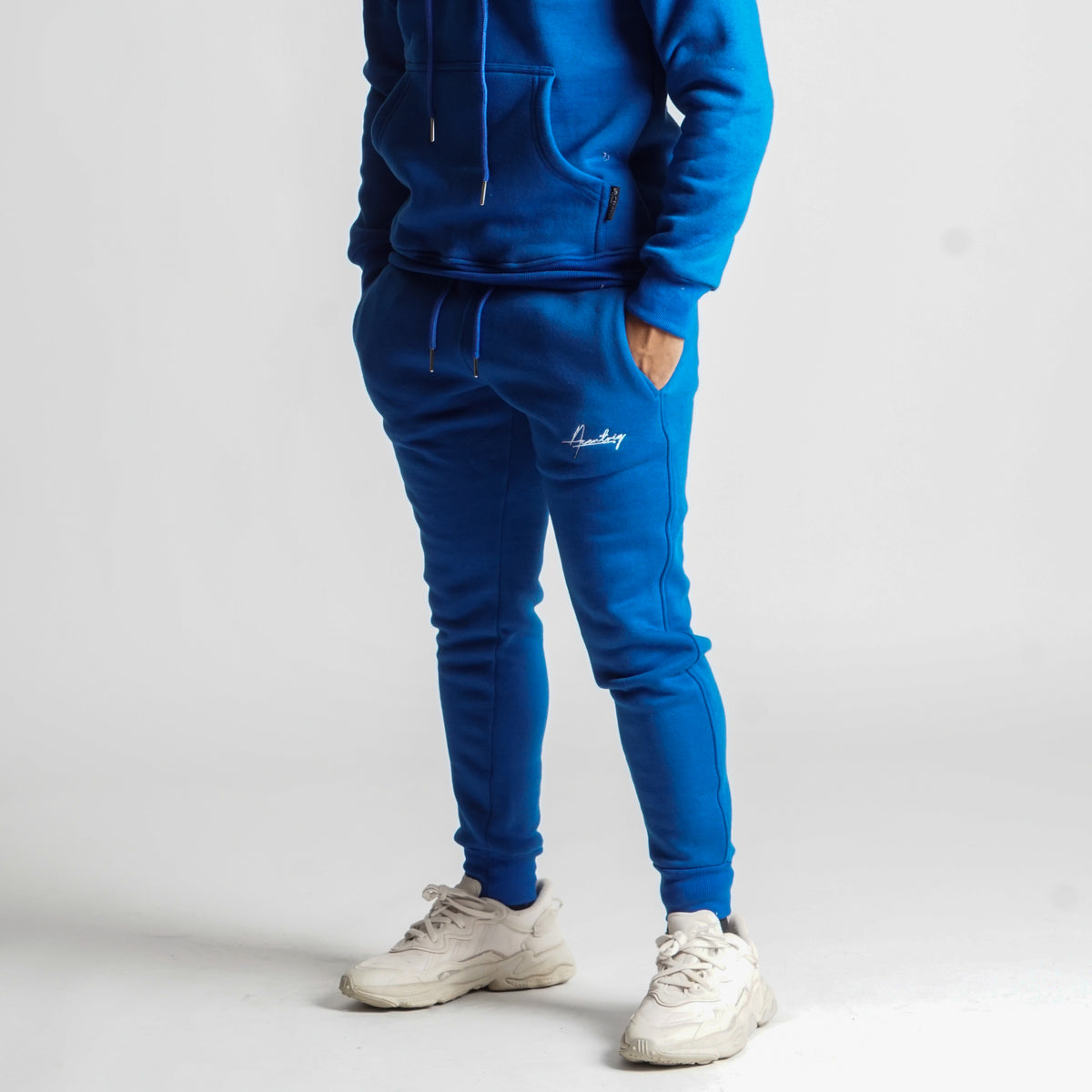 Slim-Fit Classic Sweatpants (Royal Blue)